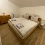 Kleines Schafhaus 3*